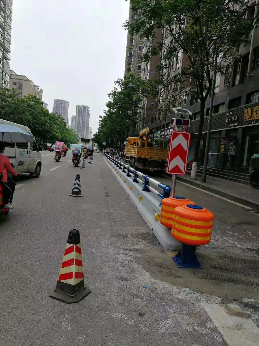 人行護欄